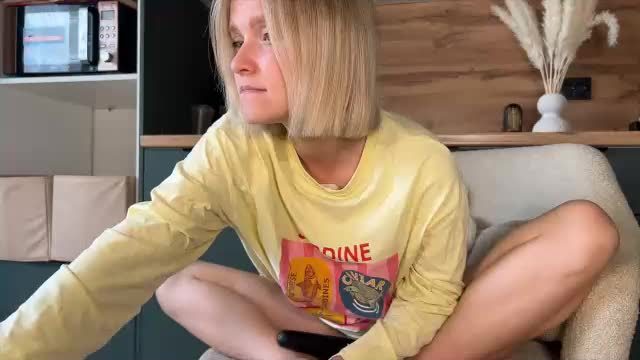adele_nick2202 Chaturbate cam show 2026-08-30 13:51