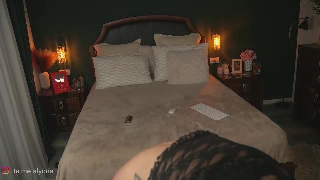 alyonaqueen_ Chaturbate webcam recording 2026-08-30