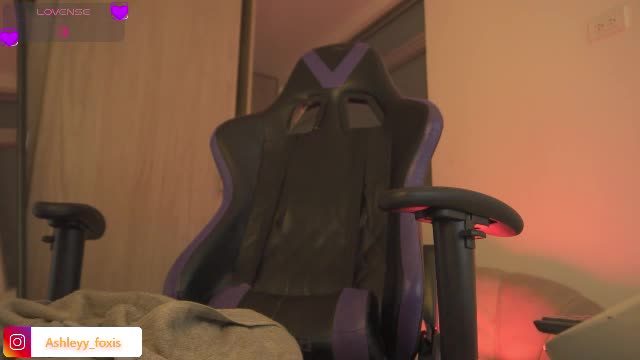 ashleyyfox_ Chaturbate live cam show 2026-09-04 05:39