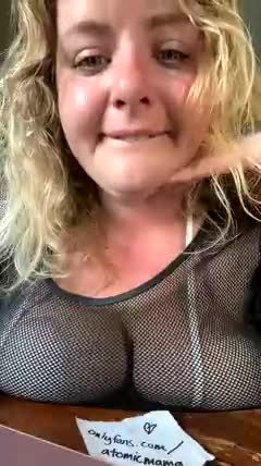 atomicmama Chaturbate webcam show 2026-07-22 01:11