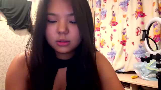 berniecekogler Chaturbate webcam show 2026-09-05 22:30