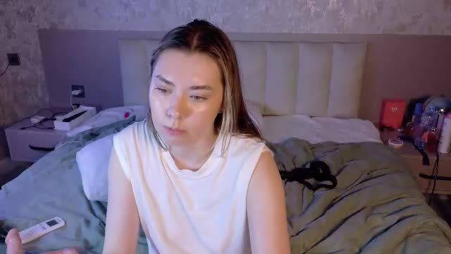 brenda_m00n Chaturbate cam recording 2026-08-30 23:40