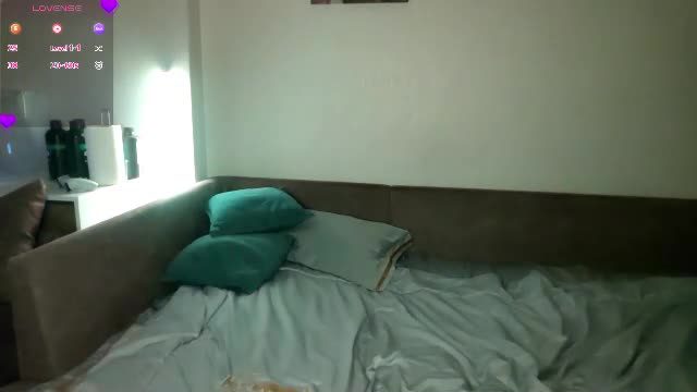 carlaiacovone Chaturbate webcam show 2026-07-25 21:50