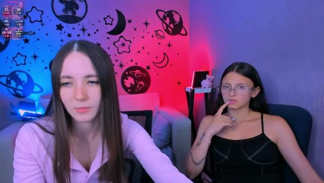 caroline_honeyy's cam session on Chaturbate, 2026-09-22 16:28