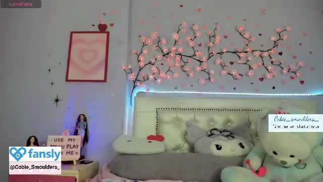 cobie_smoulders_ Chaturbate cam show 2026-08-04 04:50