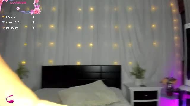 dstevora Chaturbate webcam show 2026-10-04 00:22