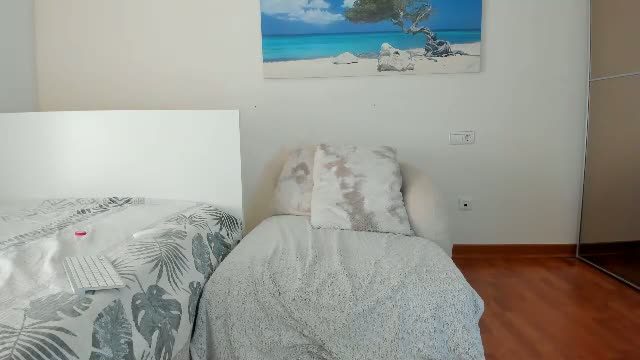 dulceys Chaturbate live cam show 2026-08-24 14:54