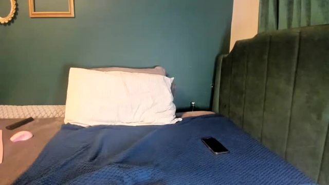 ella_la — Chaturbate webcam broadcast, 2026-09-21 05:56