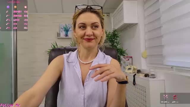 ellamilf Chaturbate webcam show 2026-09-03 16:33