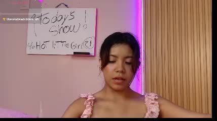 emily_sweett12 Chaturbate cam show 2026-07-24 17:29