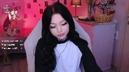 live show from emma_kirks on Chaturbate 2026-08-10 10:14