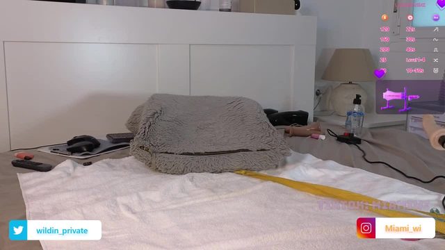 Emma4youuu Stripchat cam recording 2026-07-23 09:31