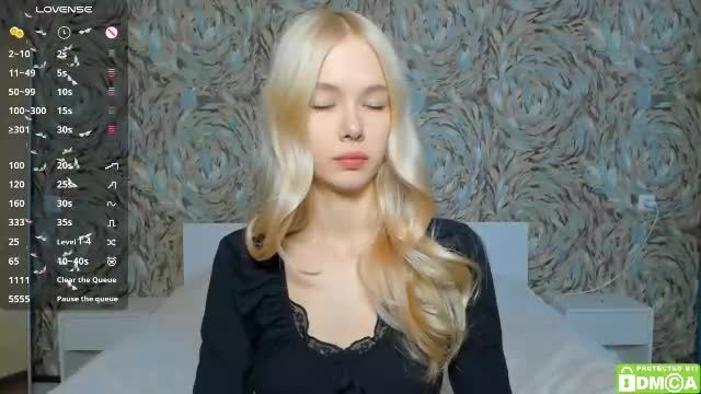 eshcka: Couple live cam show on Chaturbate