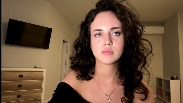 farrahburde Chaturbate webcam recording 2026-07-16 19:36