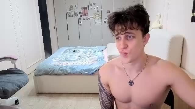 ggoppolsme Chaturbate live cam show 2026-08-28 01:04