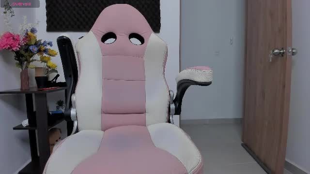 girl_dollx Chaturbate cam video 2026-08-29 01:10