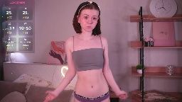 gwendatortoriello Chaturbate cam show 2026-05-19 03:23