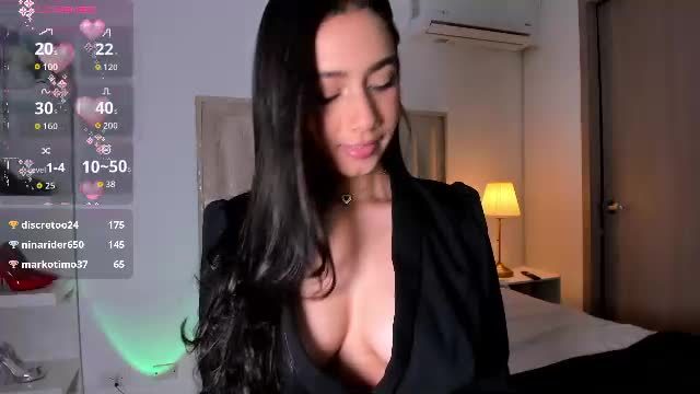 hannahgreenn Chaturbate cam video 2026-10-04 02:01