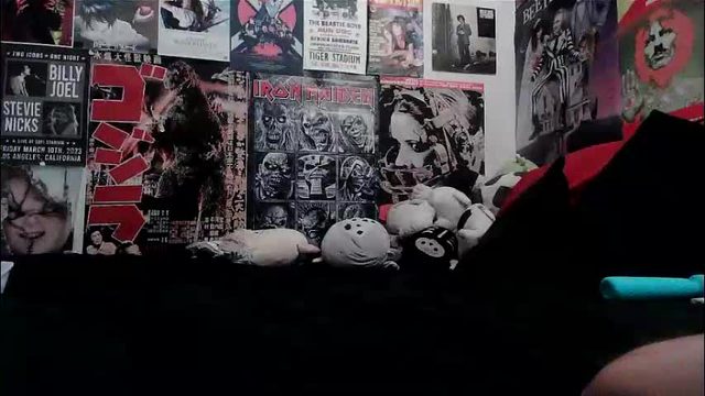 hotnreadyyy2 Chaturbate live cam show 2026-05-27 08:07