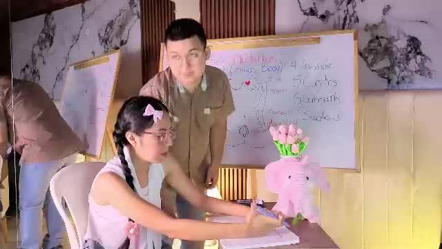 i_m_emma Chaturbate cam video 2026-09-28 14:19