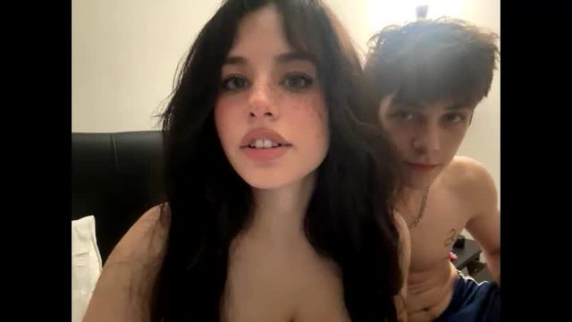 irisbabyyyyyyy Chaturbate cam show 2026-05-20 01:10