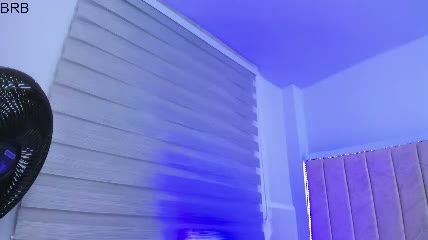 janne_moore Chaturbate cam show 2026-07-21 12:26
