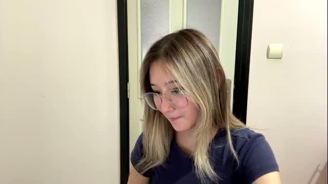 karissagius | cam rip | 2026-09-20 18:31