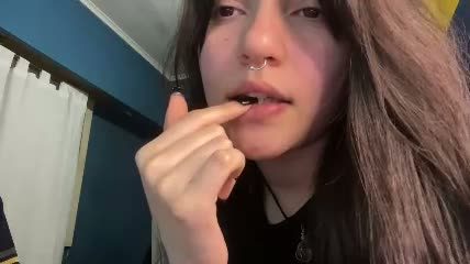 kikilove15 Chaturbate webcam show 2026-08-28 05:06