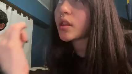 kikilove15 Chaturbate webcam recording 2026-08-31 05:47