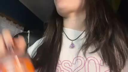 kikilove15 Chaturbate webcam recording 2026-09-08 21:35