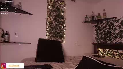 kisstarxxx Chaturbate cam show 2026-06-10 10:42