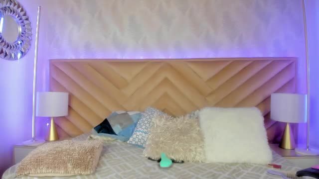 kitty_wichis Chaturbate cam show 2026-09-05 13:23