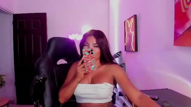 kittyhotts Chaturbate live cam show 2026-09-09 02:54