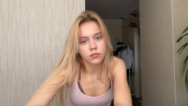 kristifelicien Chaturbate cam video 2026-09-03 11:41