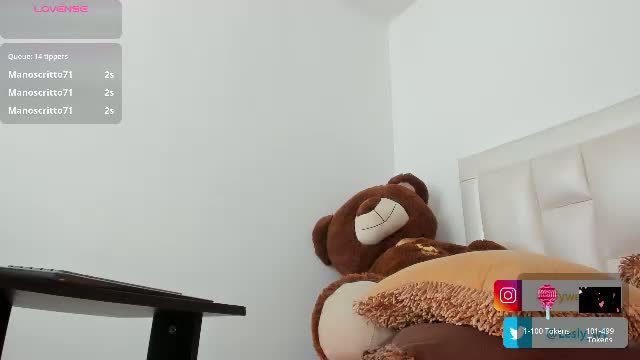 lesly_w Chaturbate webcam recording 2026-10-02 17:26