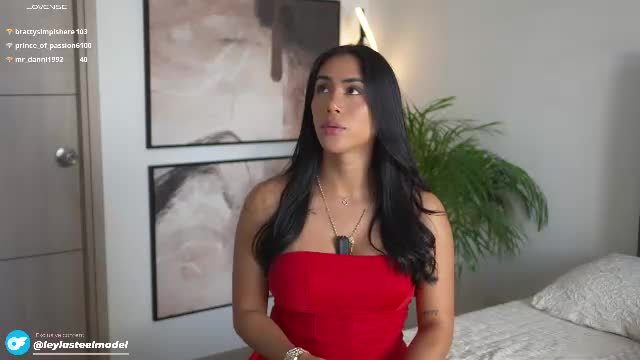 leyla_steel Chaturbate webcam show 2026-08-08 22:48