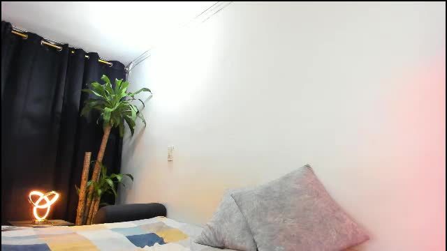 lia_and_felipe Chaturbate live cam show 2026-09-30