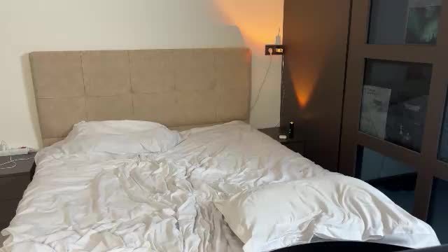 linalurrre Chaturbate cam video 2026-09-05 23:30