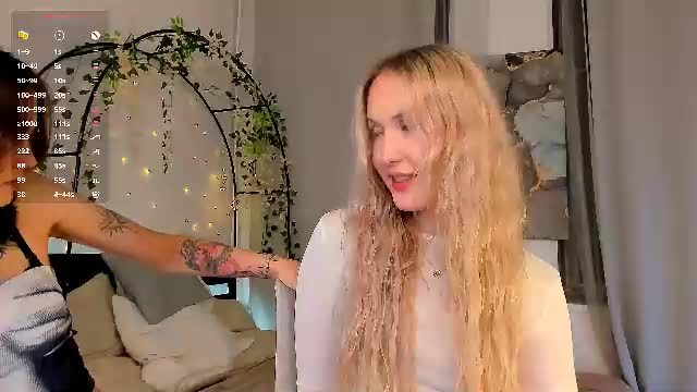 lisaluve Chaturbate live cam show 2026-07-30 04:56
