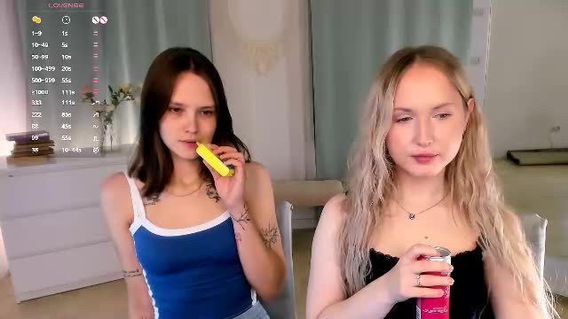 lisaluve Chaturbate webcam stream · Couple