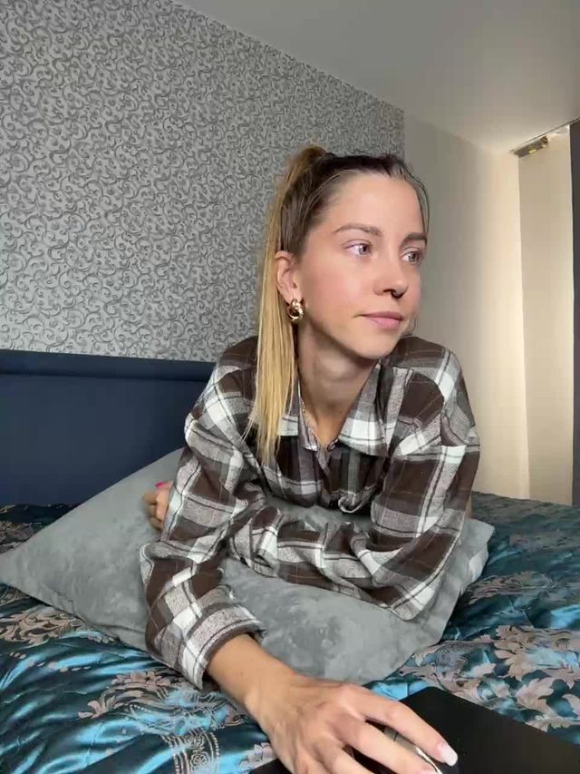 lisi4ka-basik Bongacams webcam show 2026-10-03 11:02