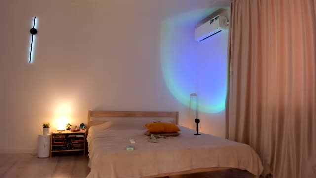 love_melody Chaturbate webcam recording 2026-08-29
