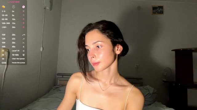 ludivinablice Chaturbate live cam show 2026-07-27 18:05