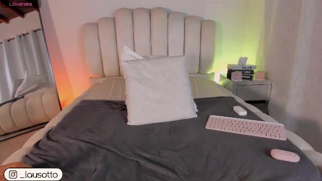 martina_may Chaturbate live cam show 2026-07-30 22:50