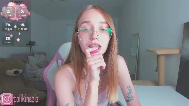 merryl_clark Chaturbate live cam show 2026-07-21 18:37
