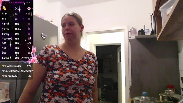 Mia_lou05 Stripchat live cam show 2026-07-14 00:02