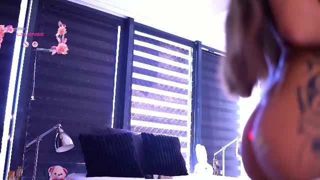 misskiarra Chaturbate cam show 2026-09-09 15:07