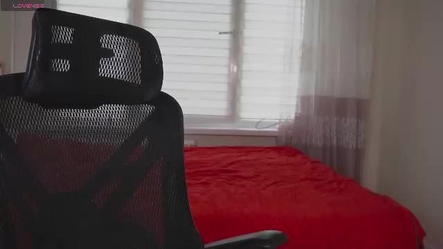 nellie_baby Chaturbate webcam show 2026-08-09 13:55