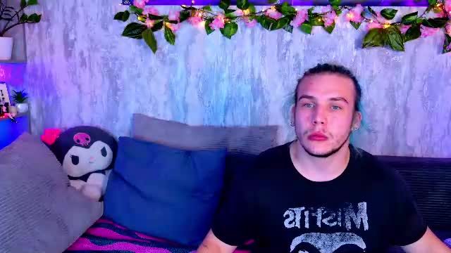 night_angell Chaturbate cam video 2026-08-27 09:59