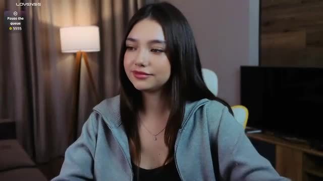 nutshellz Chaturbate webcam recording 2026-09-19 00:52